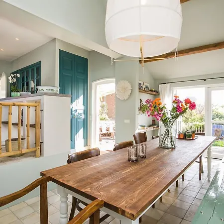 Villa Five-Bedroom Holiday Home In Bergen Aan Zee *