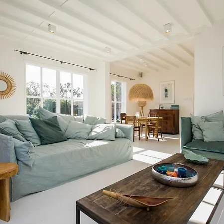 Five-Bedroom Holiday Home In Bergen Aan Zee Villa *