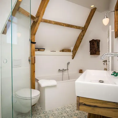 Five-Bedroom Holiday Home In Bergen Aan Zee Villa *